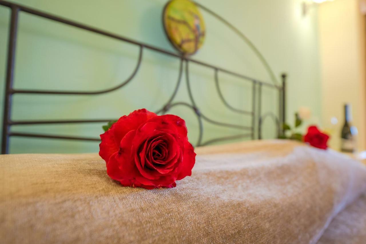 Orpheas Resort Hotel (Adults Only) Paralia Kourna 외부 사진